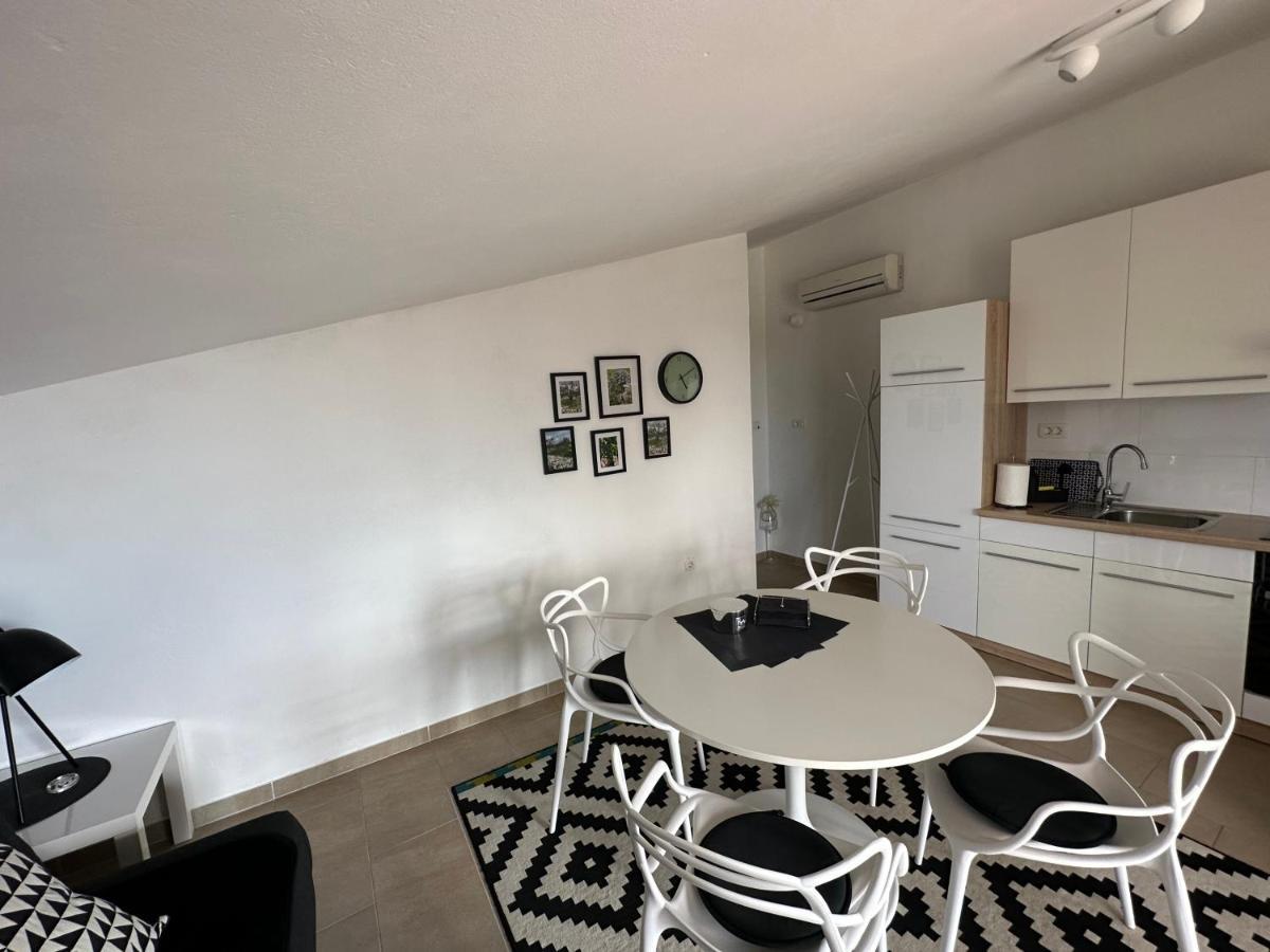 Villa Lorenta Apartments Primošten Dış mekan fotoğraf