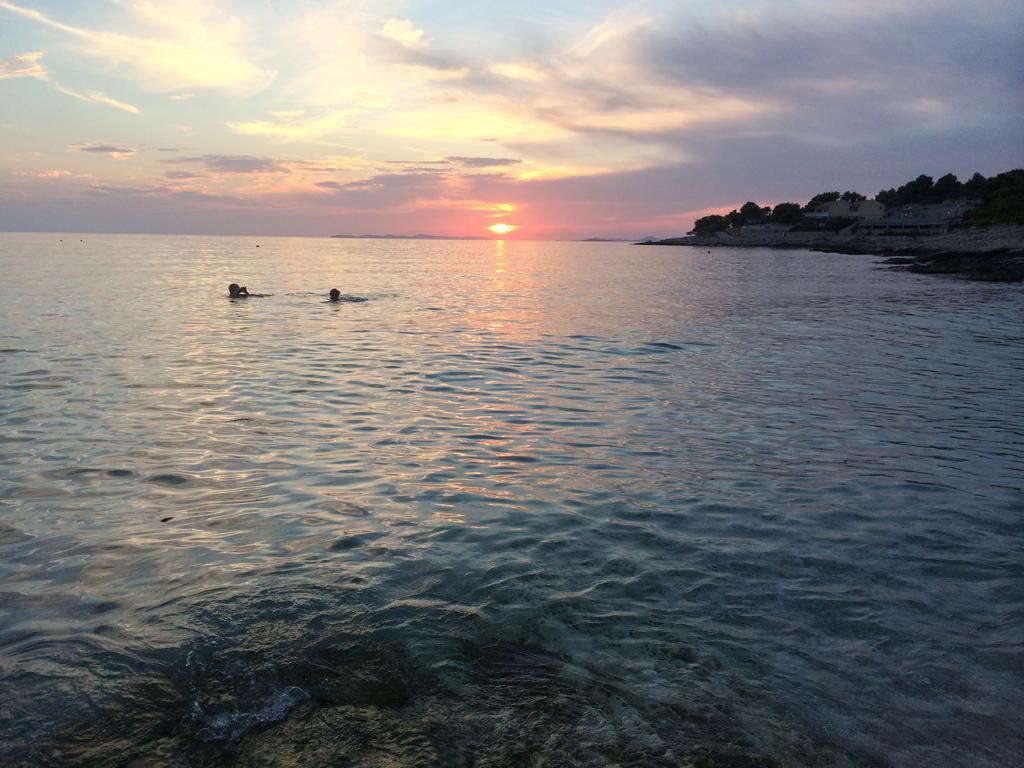 Villa Lorenta Apartments Primošten Dış mekan fotoğraf