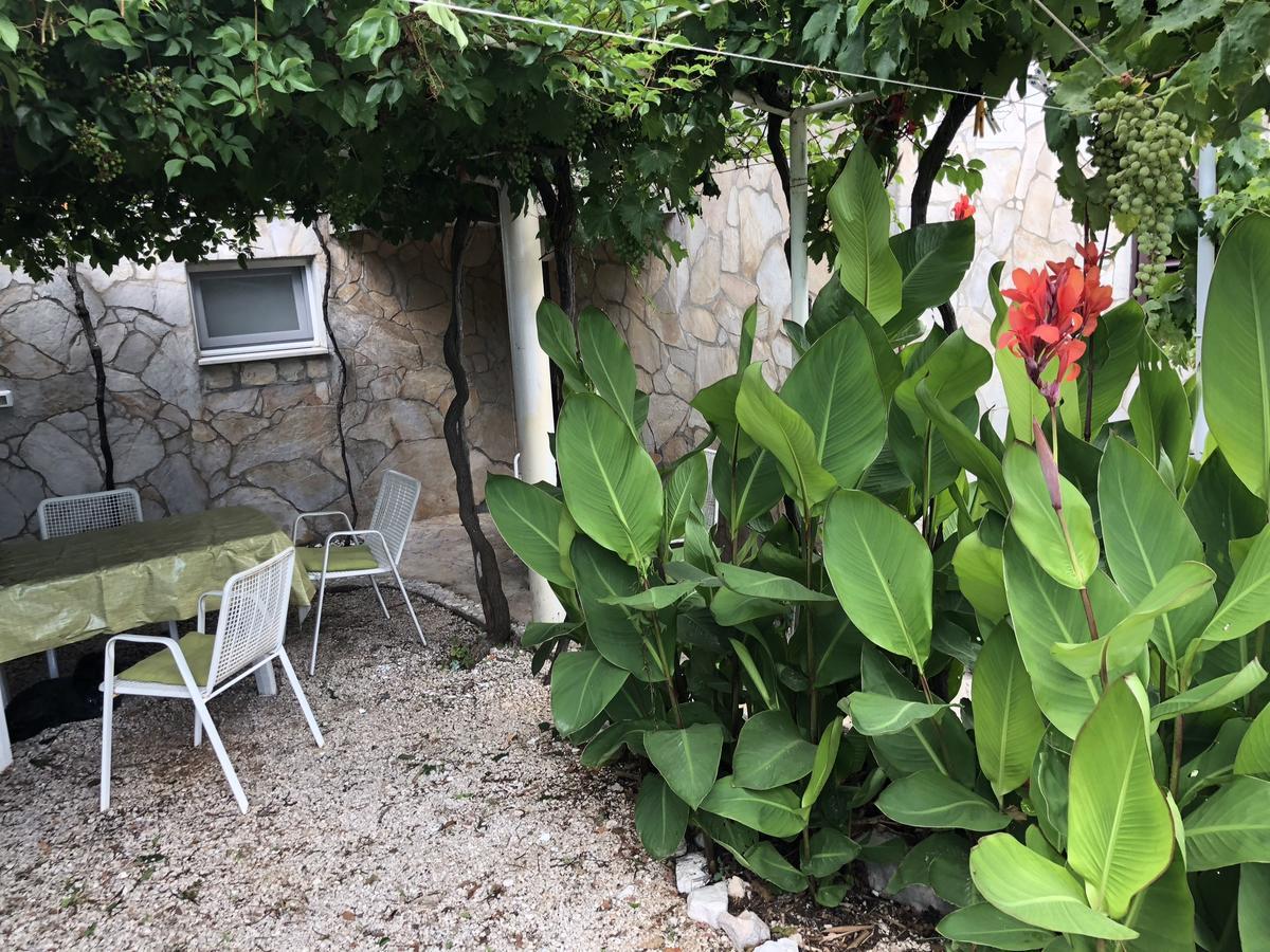 Villa Lorenta Apartments Primošten Dış mekan fotoğraf