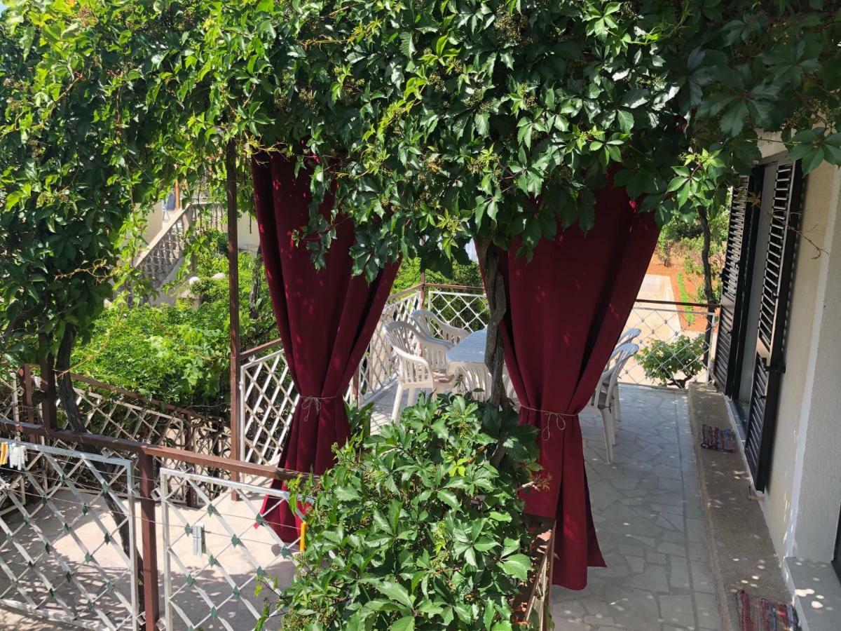 Villa Lorenta Apartments Primošten Dış mekan fotoğraf
